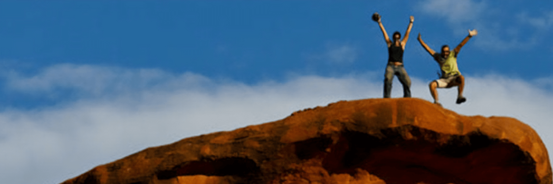 AUTOHOME_Tende-da-tetto_Immagine_EXPERIENCE_Akis-Vula_1920x640pxls_DESKTOP_10