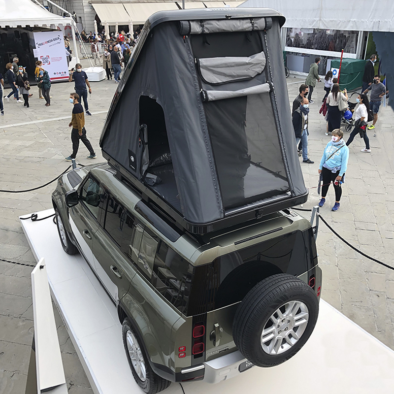 AUTOHOME_Tende-da-tetto_Immagine_EXPERIENCE_LAND-ROVER_BARCOLANA_800x800pxls_6
